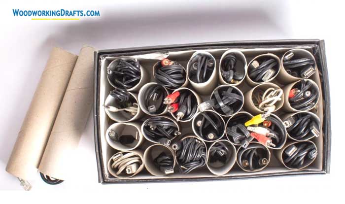 32 Organize Cables Paper Tubes